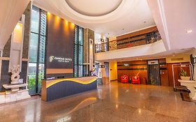 Famous Hotel Kuta Formerly Permata Kuta Hotel